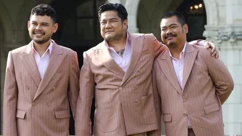 เบน ชลาทิศ เผยภาพน่ารักเรา 3 คนสุดมุ้งมิ้งรับวาเลนไทน์ ทำคนโสดอิจฉา