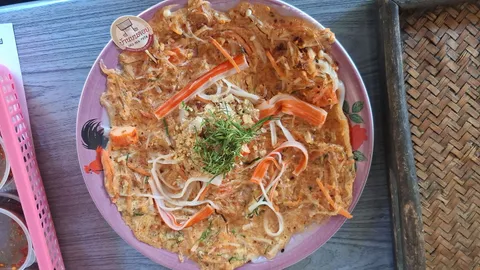 ข้าวพันพิซซ่า เมนูฟิวชันสุดแปลกที่บ้านบนดอย รสชาติหนึ่งเดียวในอุตรดิตถ์