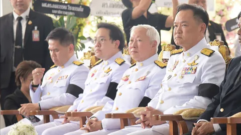 พระราชทานเพลิงศพ “ผอ.ศศิพัชร” เหยื่อไอ้คลั่งบุกจับเด็กนักเรียนเป็นตัวประกัน 