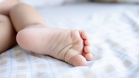 พ่อแม่ใจสลาย "ลูกสาววัย 10 เดือน" เสียชีวิต "เนิร์สเซอรี" อ้างเด็กสำลักนม