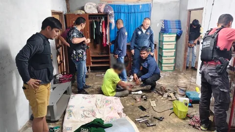 ตร.ไซเบอร์ รวบเจ้าของอู่ซ่อมรถ ใช้ลูกน้องลักลอบขายปืนเถื่อนในกลุ่มลับเฟซบุ๊ก