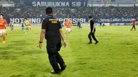 นาทีระทึก "ราชบุรี" เผยคลิปวิ่งหนี "เปอร์ซิบ" ปมไม่พอใจตกรอบ ACL2 (คลิป)