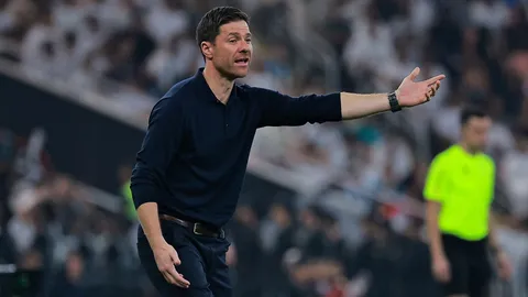 มาแล้ว "ทีมล่าสุด" จีบ "อลอนโซ่" เจ้าตัวตัดสินใจทันที หลังมีข่าวกับ 2 ทีมพรีเมียร์ลีก