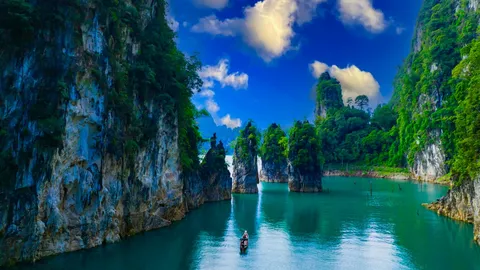 ปักหมุด 5 ที่เที่ยวฮีลใจสุราษฎร์ธานี แบบครบฟีล ตามรอยลิซ่า ภาคต่อความปังไปกับผืนน้ำที่เขาสก