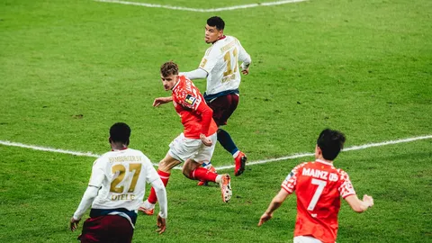 ผลบอลเมื่อคืน ไมนซ์ ชวดชัย โดน ฮัมบูร์ก ไล่เจ๊า ศึกบุนเดสลีกา