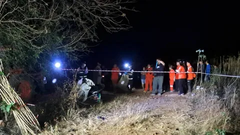 ผัวหึงหวงหนัก คว้ามีดฟันเมียดับสยองกลางไร่มัน ก่อนตัดสินใจจบชีวิตตามหนีความผิด