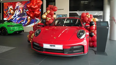 "ปอร์เช่" จัดกิจกรรมต่อยอดประสบการณ์ลูกค้า มอบข้อเสนอพิเศษ "คาเยนน์ ไทคานน์ และมาคันน์"