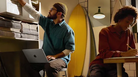 แอปเปิลปรับกลยุทธ์ เปิดไลน์อัพสินค้าใหม่ รับยุต AI