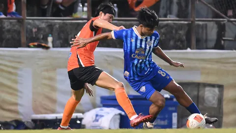 ผลบอลสด ยศกรซัดเบิ้ล! ชลบุรี เอฟซี บุกทุบ เชียงราย ยูไนเต็ด 3-1 ปลดล็อกชัยไต่ขึ้นที่ 9