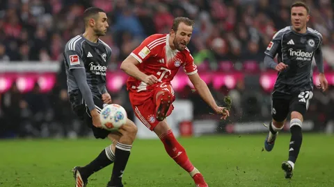 ผลบอลเมื่อคืน บาเยิร์น มิวนิค เบียดเชือด แฟรงค์เฟิร์ต นำโด่งจ่าฝูงบุนเดสลีกา