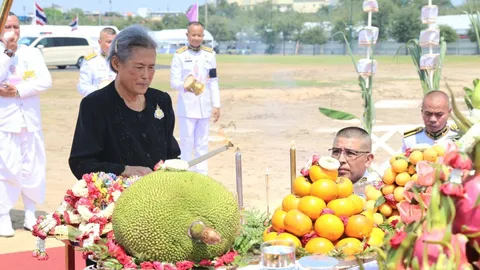 กรมสมเด็จพระเทพฯ ทรงประกอบพิธีปักหมุดวางผังก่อสร้างพระเมรุมาศ “สมเด็จพระพันปีหลวง”