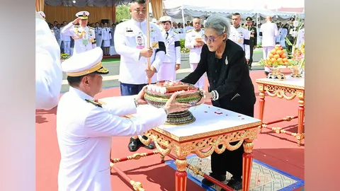 พระกนิษฐาธิราชฯ เสด็จพิธีปักหมุด วางผัง-สร้างพระเมรุมาศ "พระบรมศพ" คาดเสร็จ ต.ค.