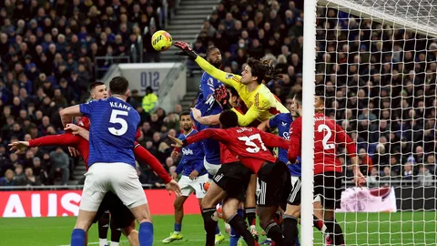 แมนยู รอดได้ไง "ลัมเมนส์" เผย 3 วิธีชนะแผนเอฟเวอร์ตันรุมทึ้ง พาทีมขึ้นที่ 4 พรีเมียร์ลีก