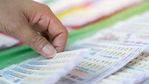 3 ราศีตัวเต็ง ดวงเสี่ยงโชคพุ่ง เตรียมรับเงินล้าน งวด 1/3/69