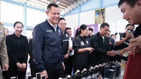 “ธนกร”ยกระดับวิสาหกิจชุมชนสู่สากล ดันมาตรฐานฮาลาลสร้างเศรษฐกิจฐานราก