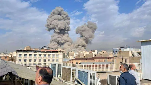 ถล่มยับอิหร่าน ยิว-สหรัฐ หวังเด็ดหัวผู้นำ โรงเรียนพินาศ นักเรียนดับกว่า 50 ศพ