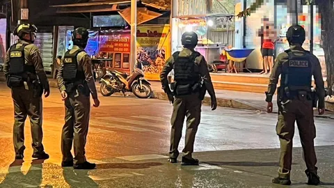 หนีตำรวจจนมุม โจรชิงทรัพย์จี้แฟนตัวเอง เปิดทางหนีแต่ไม่สำเร็จ