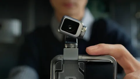 Honor เปิดตัว Robot Phone มาพร้อมกล้องอัจฉริยะ เต้นตามจังหวะของเพลงได้