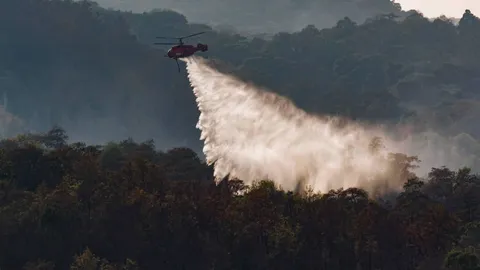 เฮลิคอปเตอร์ KA-32 บินดับไฟป่าดอยเต่า หลังพบจุดความร้อน 28 จุด