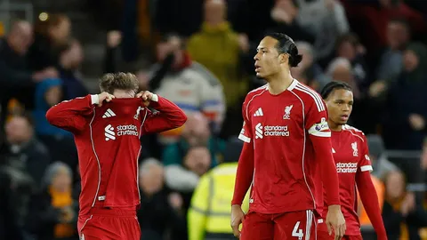 สุดเซ็ง "ฟาน ไดค์" ระบาย 3 สาเหตุบ๊วยติดคอลิเวอร์พูล หลังแพ้วูล์ฟส สะเทือนล่าตั๋ว UCL