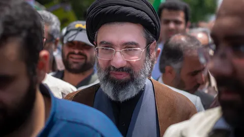 ประวัติ โมจตาบา คาเมเนอี ผู้นำสูงสุดอิหร่านคนใหม่ ภารกิจต้านมหาอำนาจ    