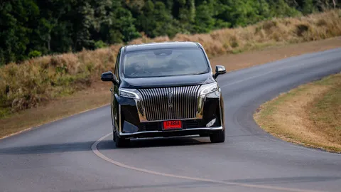 รีวิวลองขับรถตู้ GWM WEY G9 Hi4 ผู้โดยสารนั่งสบาย เอนเตอร์เทนเมนต์ครบครัน