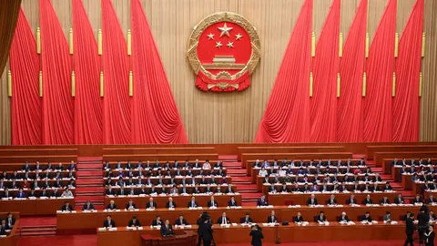 จีนตั้งเป้าเศรษฐกิจโต 4.5–5% ต่ำสุดในรอบ 35 ปี