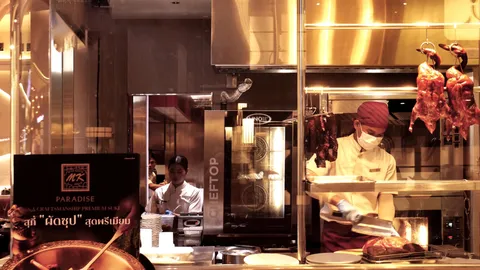 ฉีกกฎสุกี้เดิมๆ เปิดตัว "MK Paradise" พลิกโฉมพรีเมียม ชูจุดขาย "ผัดซุป" หม้อต่อหม้อที่พารากอน