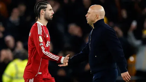 หลังบ๊วยติดคอ "สล็อต" ตัดสินใจแล้วก่อนลิเวอร์พูล ล้างตาวูล์ฟส เอฟเอคัพ รอบ 5