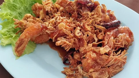 ดำน้ำชมปลา "แสมสาร" แวะชิมความอร่อย "ครัวริมเขื่อน"