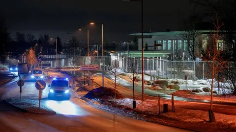 ระเบิดสนั่นหน้าสถานทูตสหรัฐฯ ในกรุงออสโล นอร์เวย์สั่งระดมกำลังล่าตัวผู้ก่อเหตุ โชคดีไร้เจ็บ