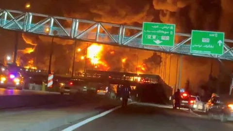 อิสราเอลโจมตีคลังน้ำมันอิหร่านครั้งแรก ดับ 4 ศพ ไฟลุกไหม้รุนแรง