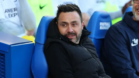 วัดใจ "เด แซร์บี" แมนฯ ยูไนเต็ด หรือ สเปอร์ส? หลังขึ้นเต็งแคนดิเดตโค้ชใหม่