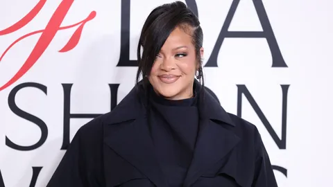 มือปืนหญิงกราดยิง 10 นัด คฤหาสน์ "ริฮานนา" กลางเบเวอรีฮิลส์ แต่ไร้คนบาดเจ็บ