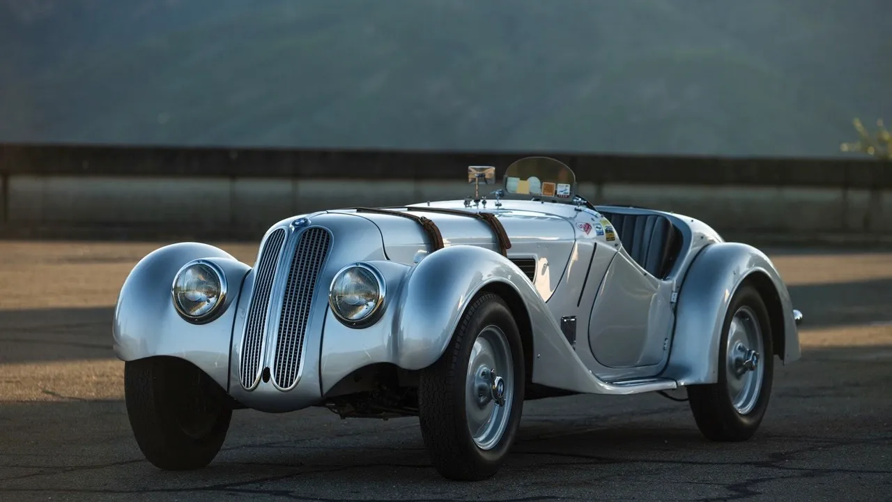 BMW 328 Roadster 90 ปี กับตำนานแห่งชัยชนะ 