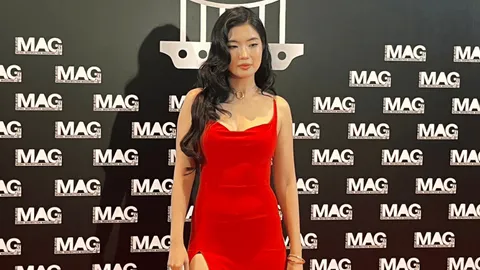 เปิดภาพ "ก้อย อรัชพร" สวยเซ็กซี่ในเดรสสีแดง แจกความสดใสตามสไตล์คนมีความรัก