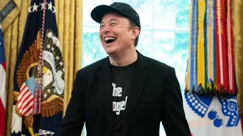 ฟอร์บส์เผย "อีลอน มัสก์" รวยสุดในประวัติศาสตร์ ทรัพย์สินพุ่ง 8.39 แสนล้านดอลลาร์