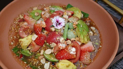 ส้มตำอะโวคาโดสุดแซ่บ