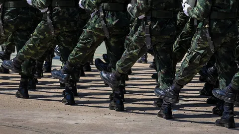 ทบ.-ทร. ขานรับมาตรการประหยัดพลังงาน WFH สลับเข้าเวร ชะลอไป ตปท. ยกเว้นภารกิจสำคัญ