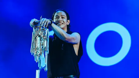 เปิดประวัติ โอม Cocktail นักร้องนำวงร็อก ก่อนยุติบทบาทผู้บริหาร GeneLab จนสะเทือน