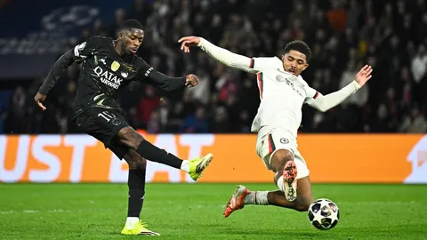 ผลบอลเมื่อคืน เชลซี บุกแพ้ เปแอสเช ขาดลอย ส่อร่วง 16 ทีม ยูฟ่า แชมเปี้ยนส์ ลีก