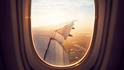 เมื่อสมรภูมิเปลี่ยนเส้นทางบิน แผนเที่ยวต่างประเทศของคนไทยต้องปรับยังไงในแต่ละทวีป