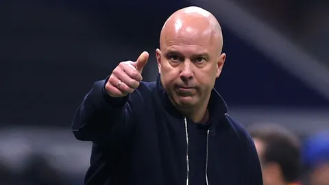 ชัดเจน "สล็อต" ตัดสินใจแล้ว หลังลิเวอร์พูล แพ้ UCL ก่อนพบสเปอร์ส ศึกพรีเมียร์ลีก