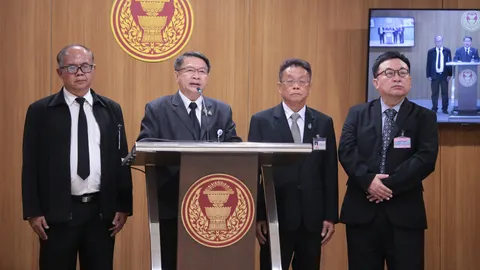 “หมอเปรม” ดักคอ “โสภณ” อย่าเป็นประธานสภาฯสีน้ำเงิน  กำหนดกรอบเวลาแก้รัฐธรรมนูญให้ชัดเจน