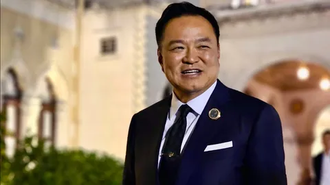 “อนุทิน” เข้าทำเนียบ เคลียร์งาน ขออย่ากังวล อย่าเพิ่งว่าใคร วอนทุกฝ่ายช่วยกัน