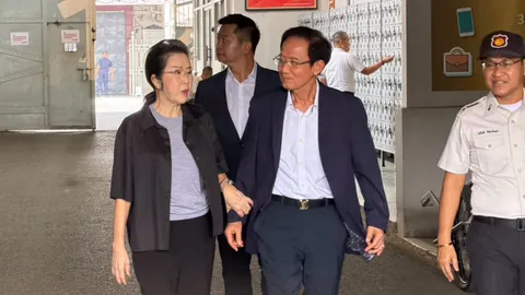 “สมชาย” เยี่ยม “ทักษิณ” ฝากชม “ยศชนัน” เรียนรู้เร็ว พร้อมทำงานการเมืองในอนาคต