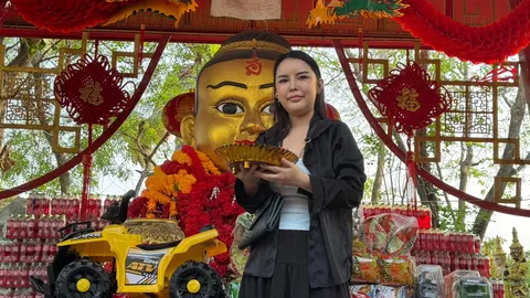 สมหวังตามคำขอ สาว กทม. มาแก้บน "กุมารทองเจ้าสัวเฮง" ไม่ลืมหยิบปิงปอง "เลขเด็ด"