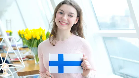 ผลวิจัยชี้ "โซเชียลมีเดีย" ทำคนรุ่นใหม่สุขลดลง ขณะฟินแลนด์ครองแชมป์ประเทศมีความสุขที่สุดโลกปีที่ 9