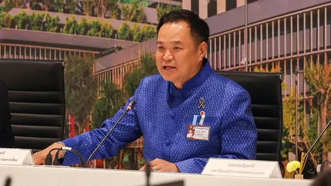 "อนุทิน" ประชุม ศบก. ไม่มีไอ้โม่ง ตัวการตุนน้ำมัน พาณิชย์พบสินค้าขยับขึ้นราคา