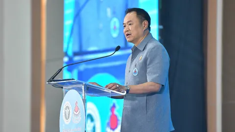 นายกฯ เปิดงานวัน อสม. 2569 หยอดหวานเหมือนเจอคนรักเก่า ชื่นชมนักรบชุดเทาทุ่มเทเสียสละ